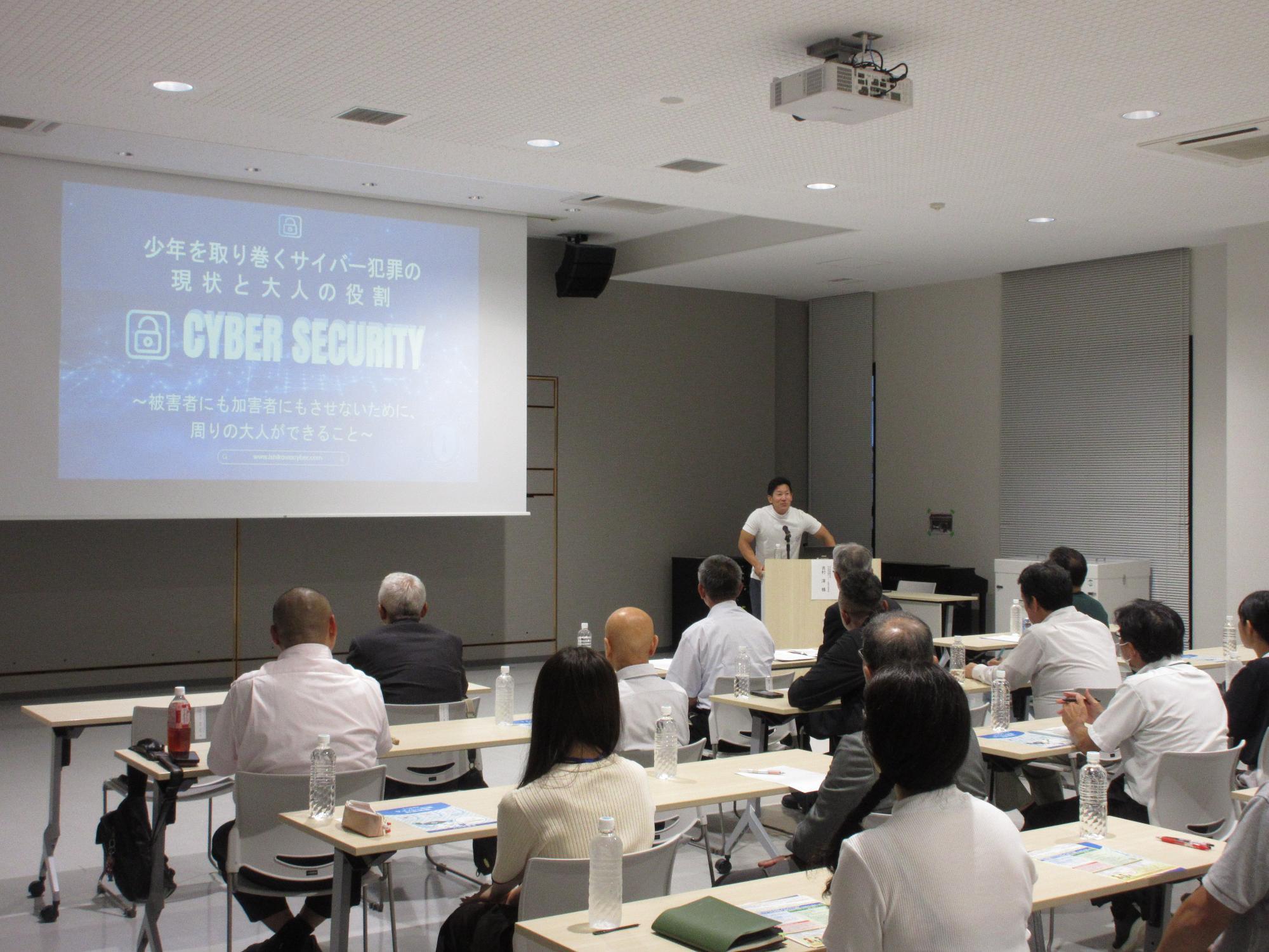 R8サイバー1