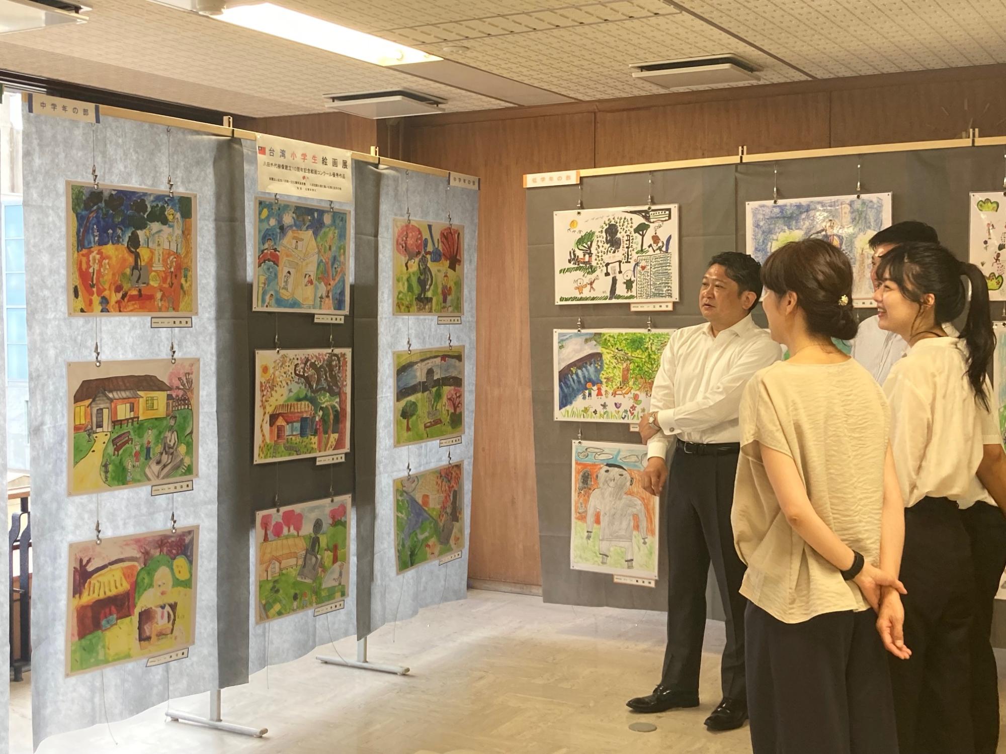 八田與一技師と外代樹夫人を台湾の子ども達が描いた絵の巡回展2
