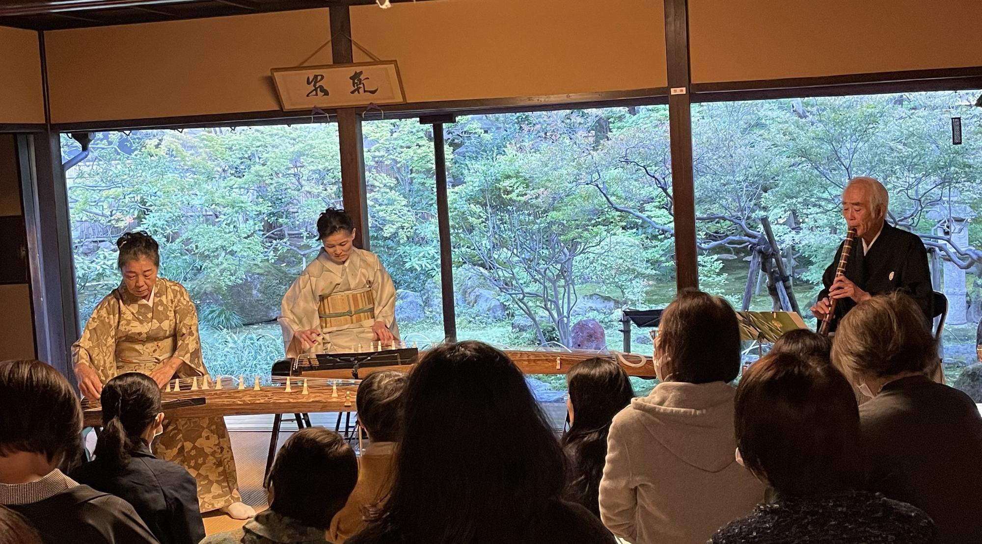 （イメージ）四季の庭園・音楽鑑賞会「秋の邦楽演奏会」