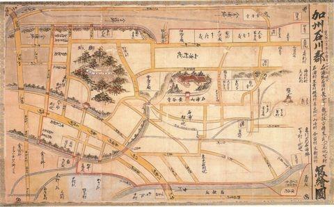 中央に石浦山長谷寺、その左側に樹木に囲まれた金沢城、周囲にいくつもの道が通っている氏子地図の写真