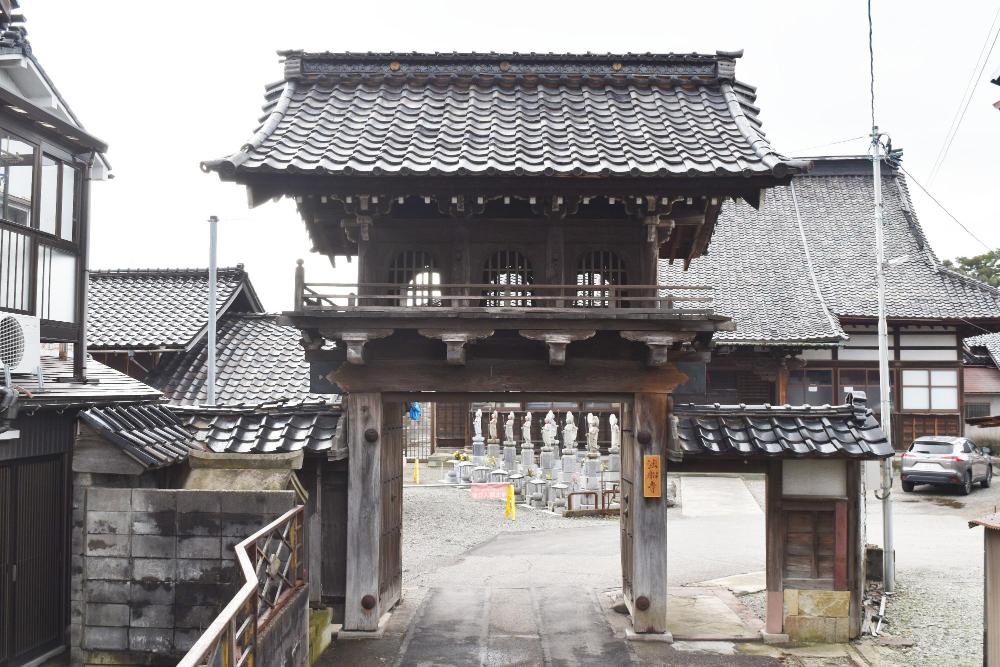 法船寺山門