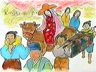 牛の背に乗っている、笠から垂れ下がる布がついた市女笠を被った赤い着物の女性、先頭を歩く帽子をかぶった男性、牛を引いて歩く男性、大きな荷物を肩に担いで歩く2人の男性、後ろについて歩く2人の女性のイラスト