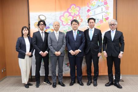 金沢市工芸協会中国訪問団の出発挨拶