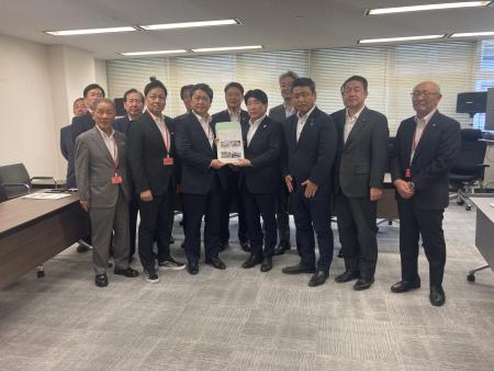 県都市計画協会、県道路整備促進協会、金沢開発協議会、金沢港整備促進期成同盟会による中央要望