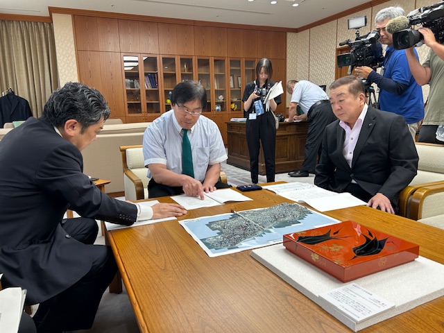 市の中央卸売市場の再整備について、県庁に県有地取得の協力の要望