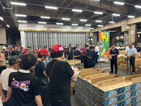 加賀れんこんの初せりがありました