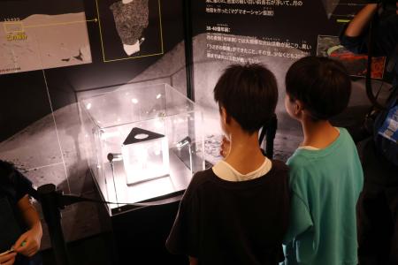 「月の石」が金沢に！「人類の挑戦 ～月探査の歴史と今、そして未来～」