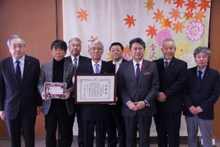 石川県塗装工業会の皆さんによる塗装ボランティア活動