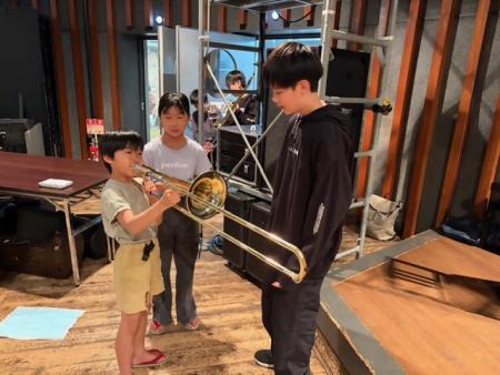 楽器体験会を開催しました