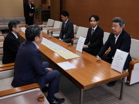 学生サポーター企業登録証交付式