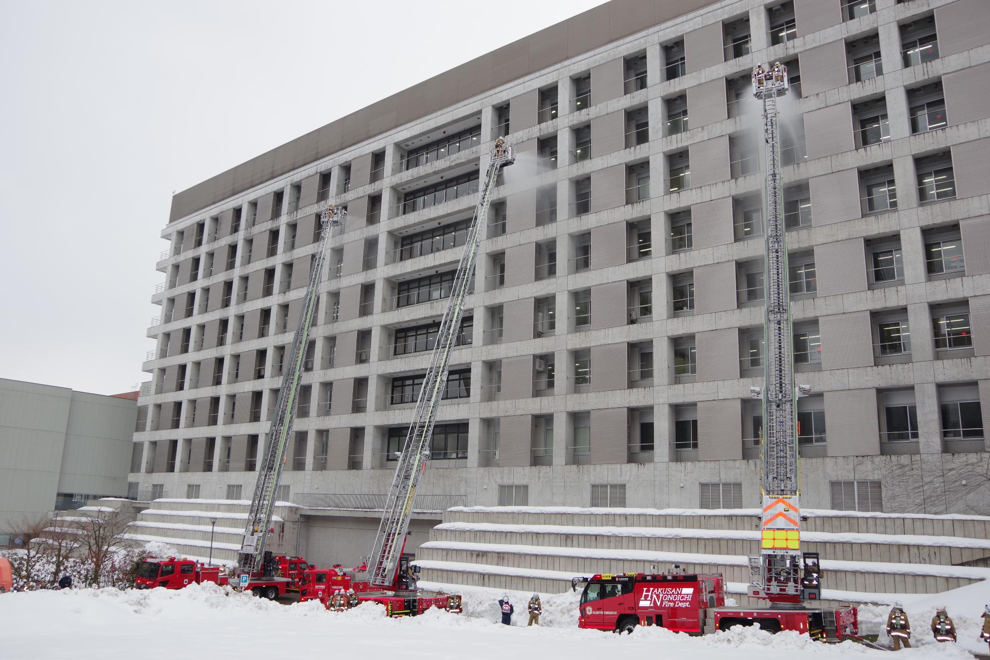 中高層建築物火災防御訓練