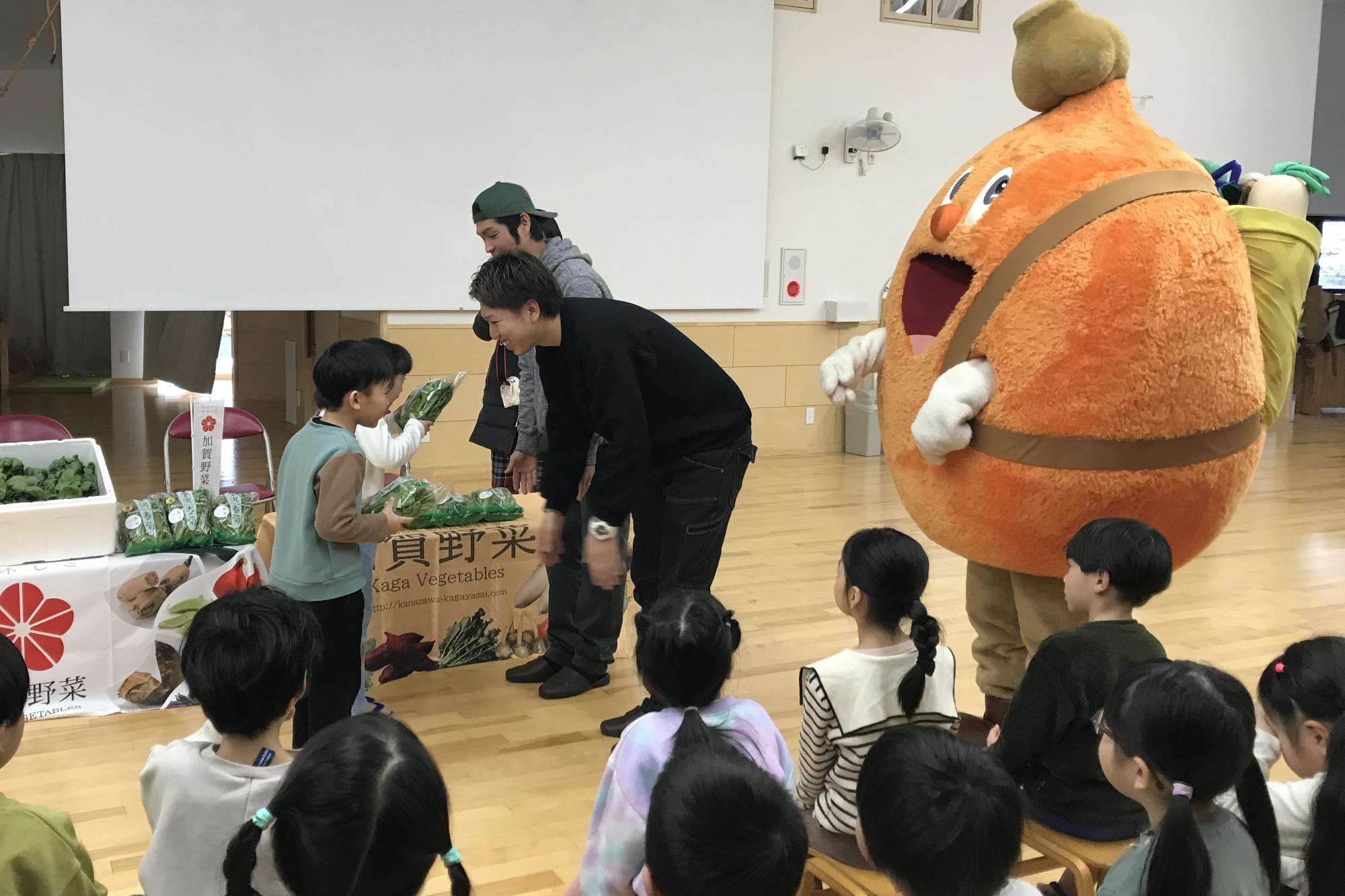 加賀野菜「金沢春菊」生産者交流会