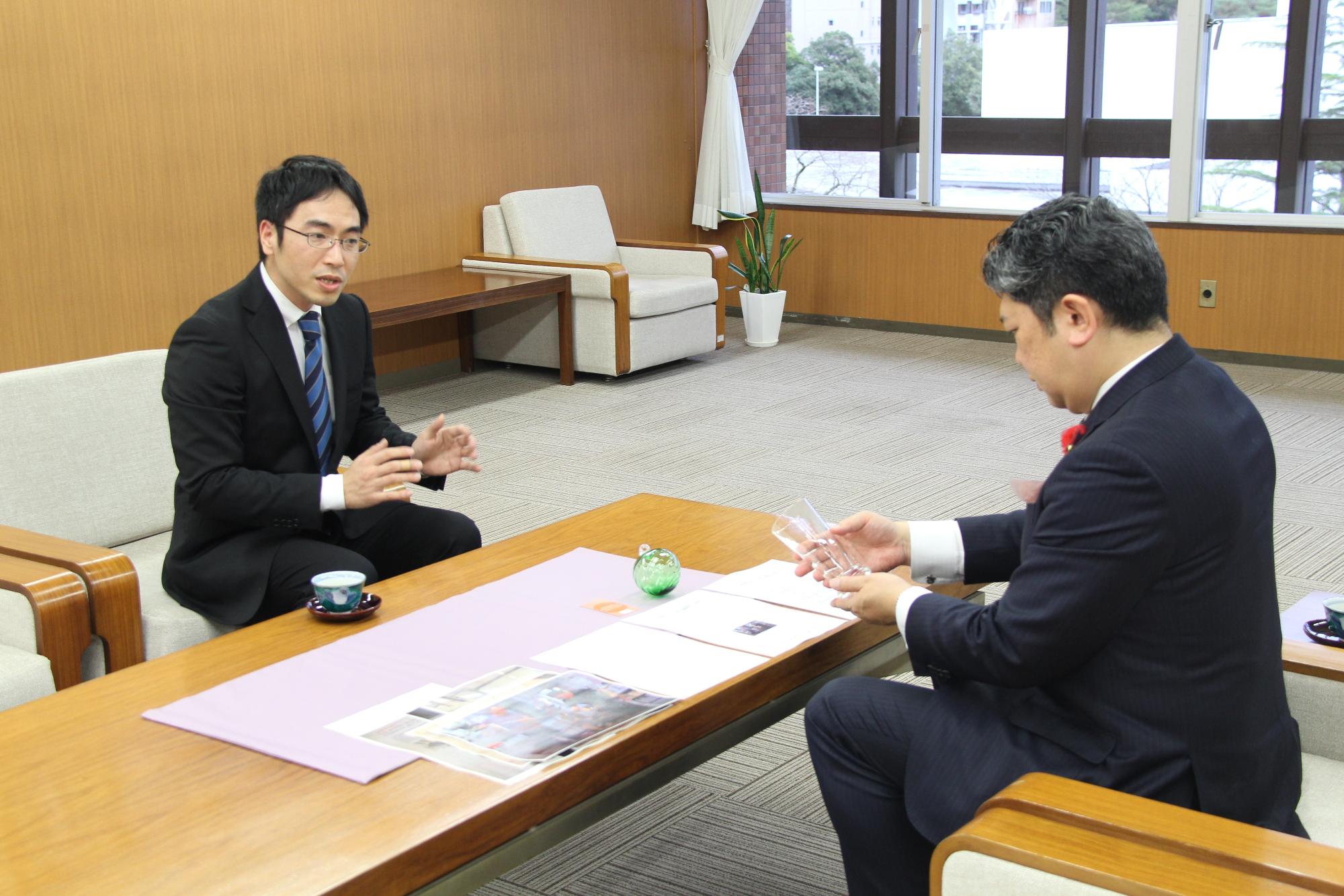 フランス・ナンシー市派遣ガラス工芸作家の帰国報告