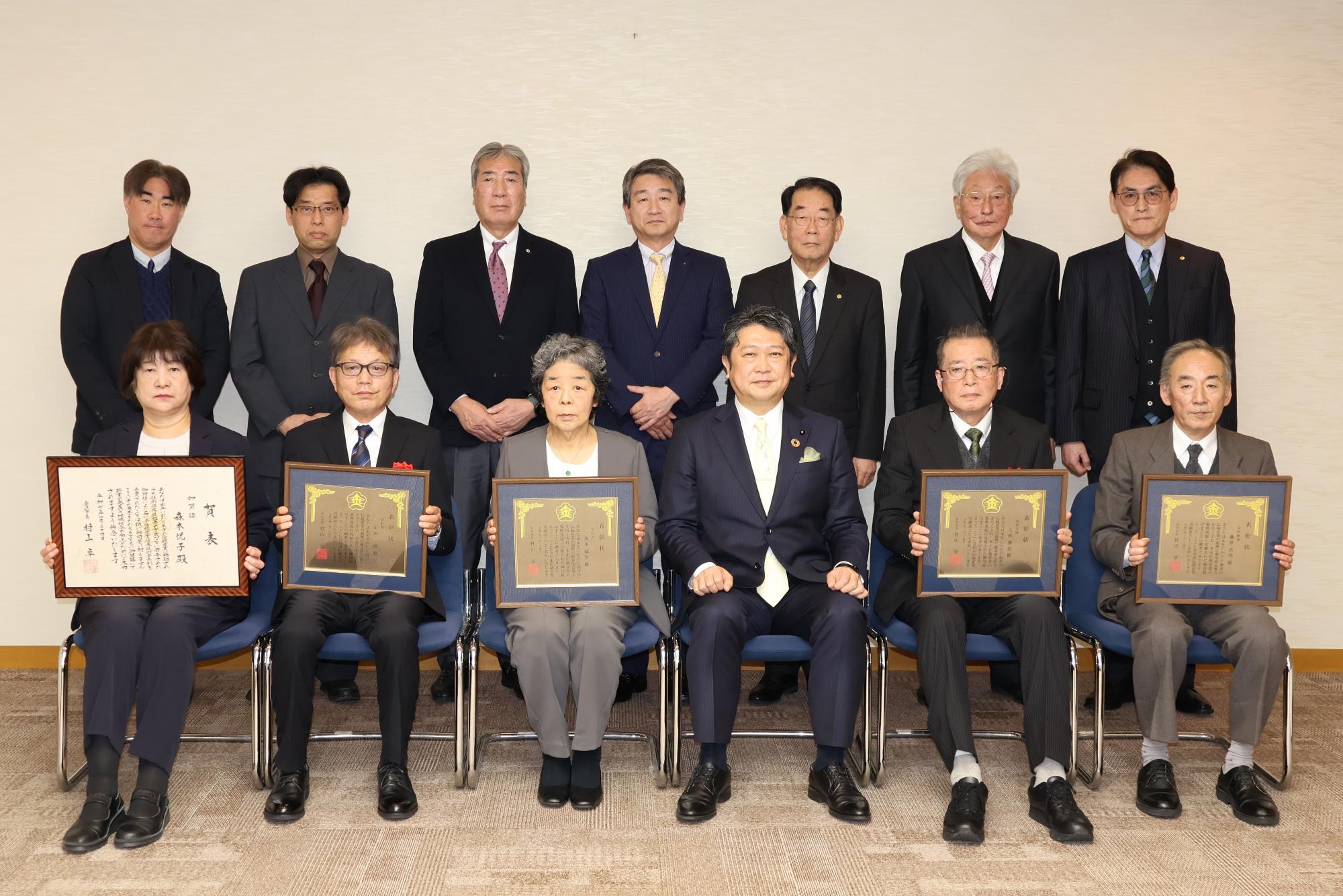 金沢市伝統産業貢献者表彰式  金沢市伝統産業表彰受賞者追彰贈呈式