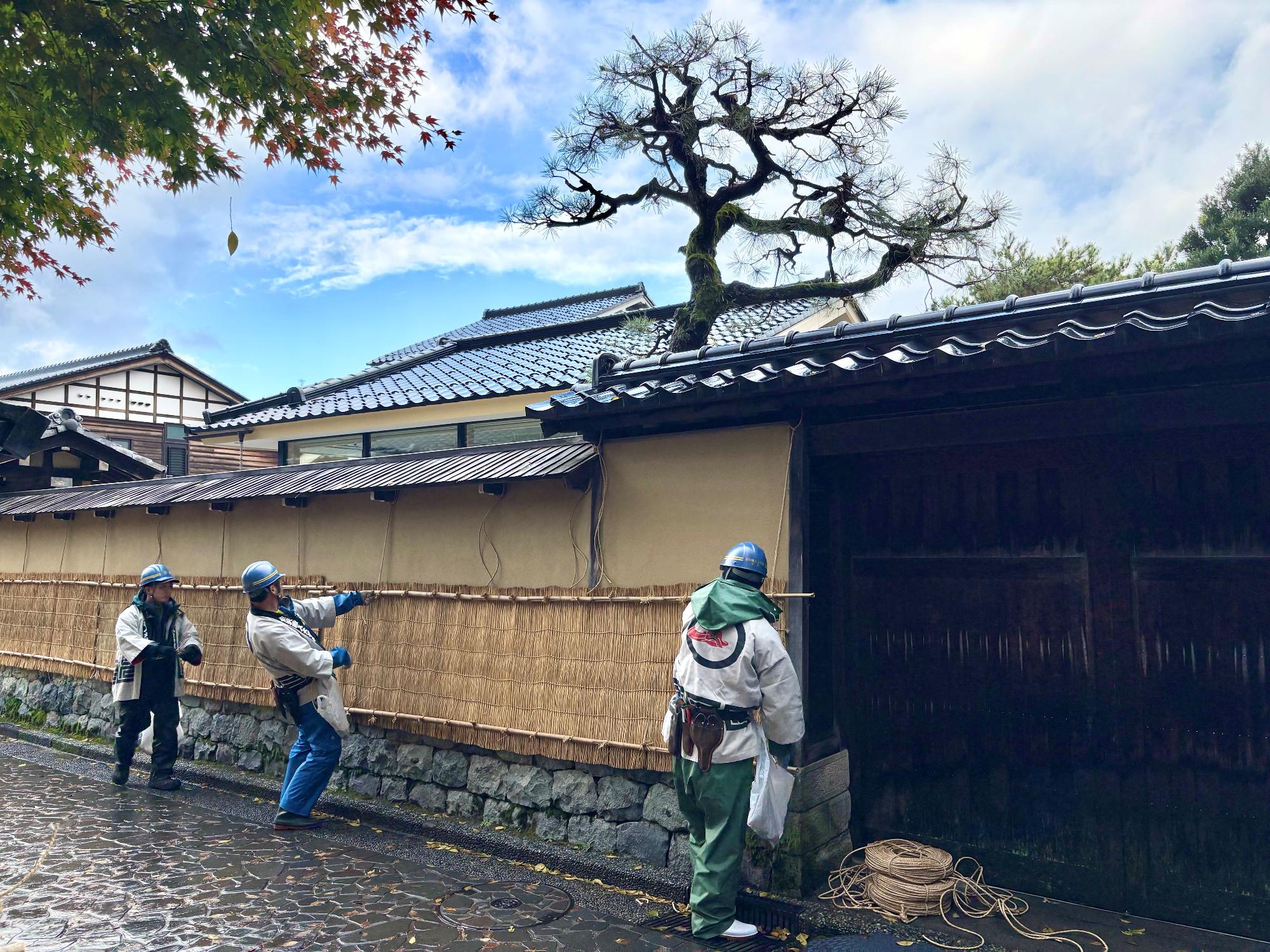 長町武家屋敷群 土塀の薦掛け