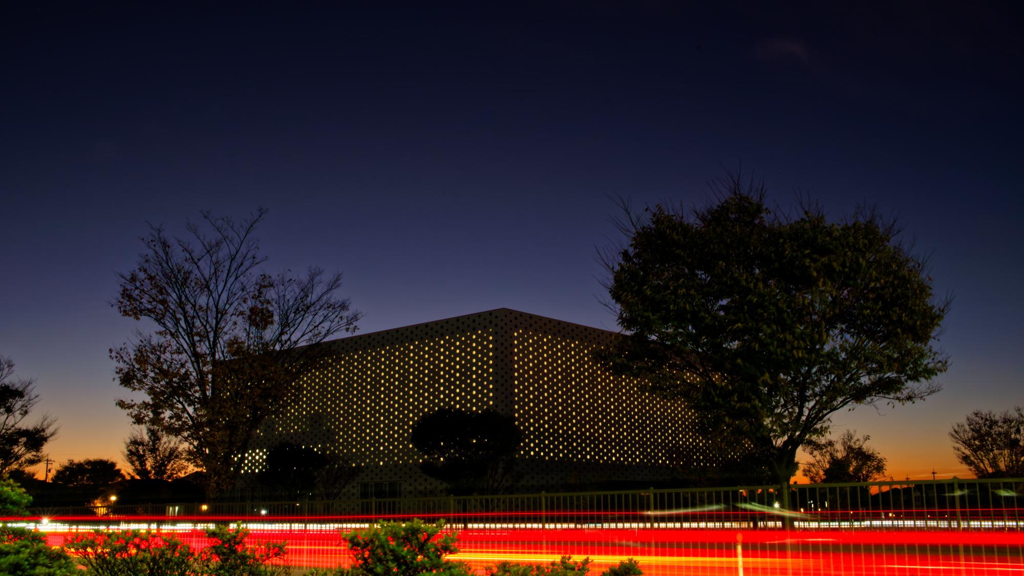 山本 和幸「光の海に浮かぶ知の箱船」