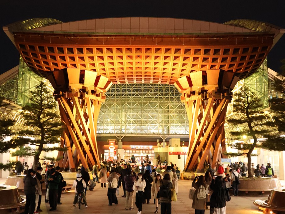 鼓門ライトアップ