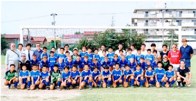 少年サッカーチーム「KAAゲント」が来訪