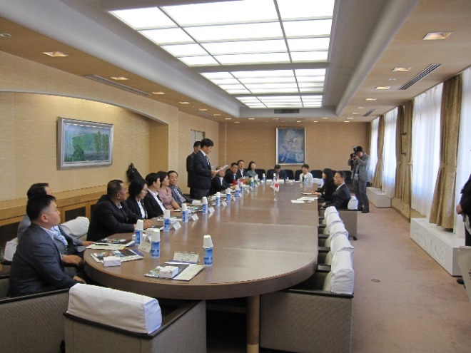市議会代表団が来訪