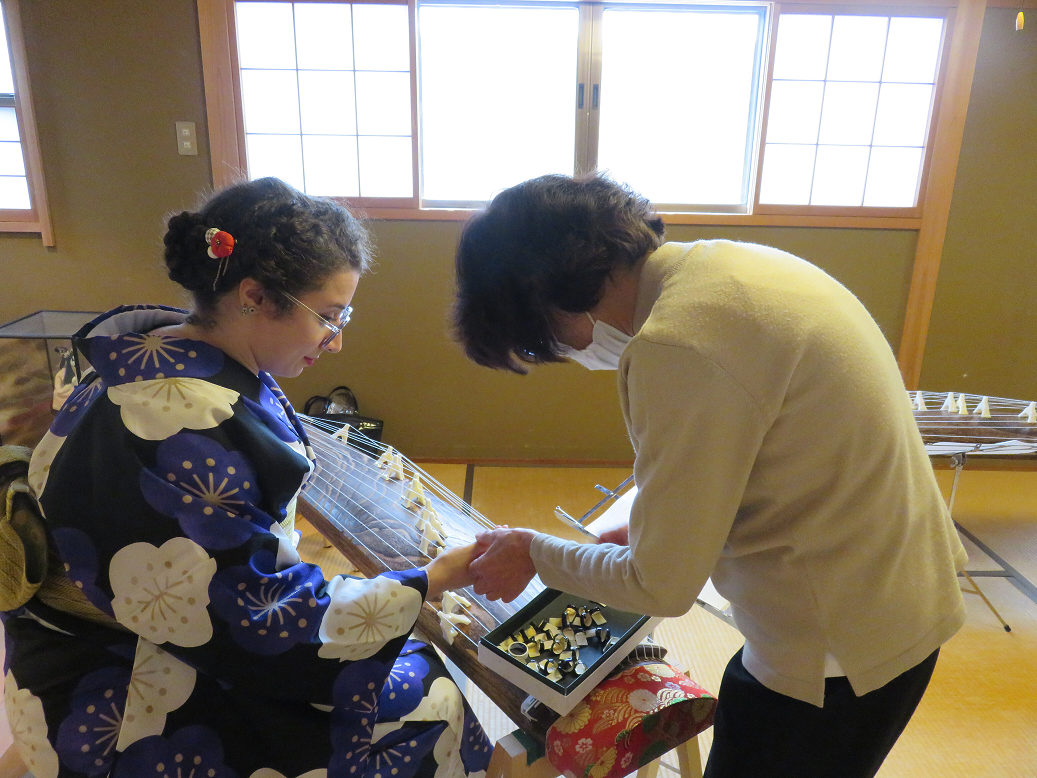 国際交流特使養成・短期研修に金沢友の会のカロリーナさんが参加