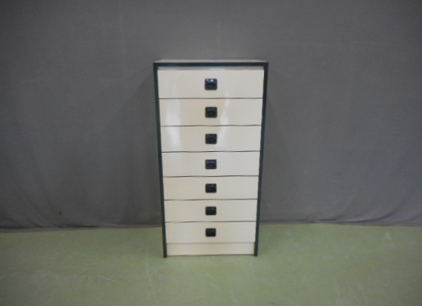 2.チェストの画像