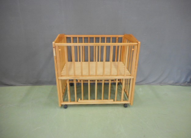 5.ベビーベッドの画像