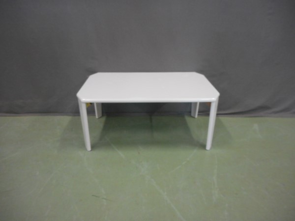 6.折りたたみテーブルの画像