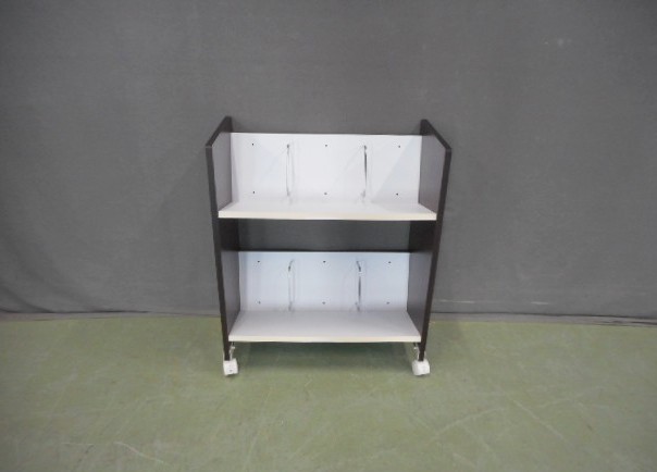 11.マガジンラックの画像