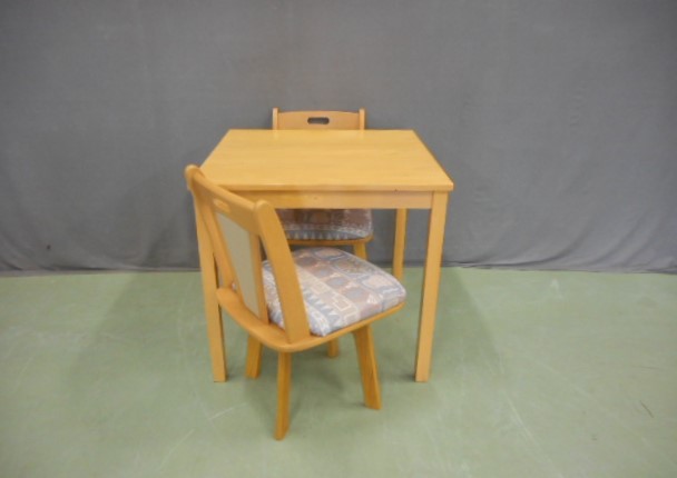 15.食卓テーブルセットの画像