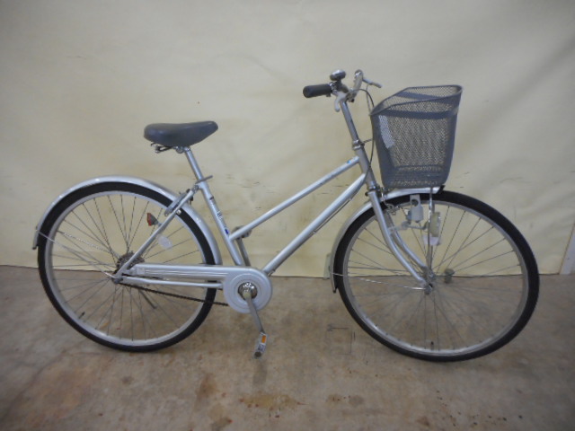 52.銀の自転車の画像