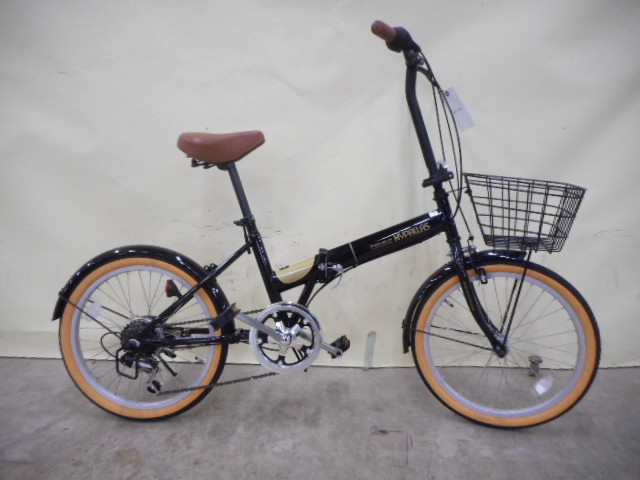 52.黒の自転車の画像