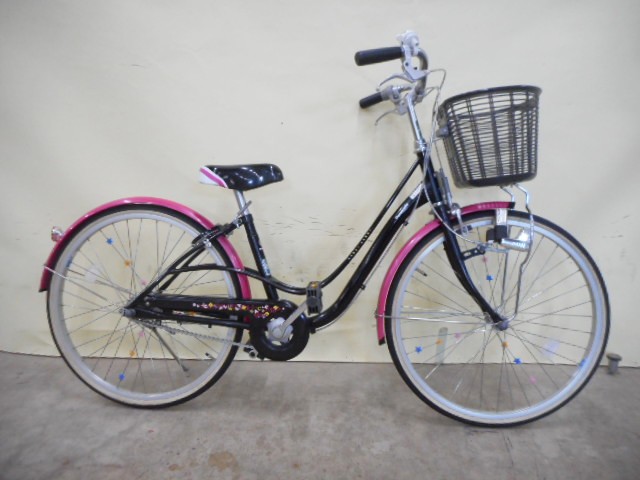 54.黒/ピンクの自転車の画像