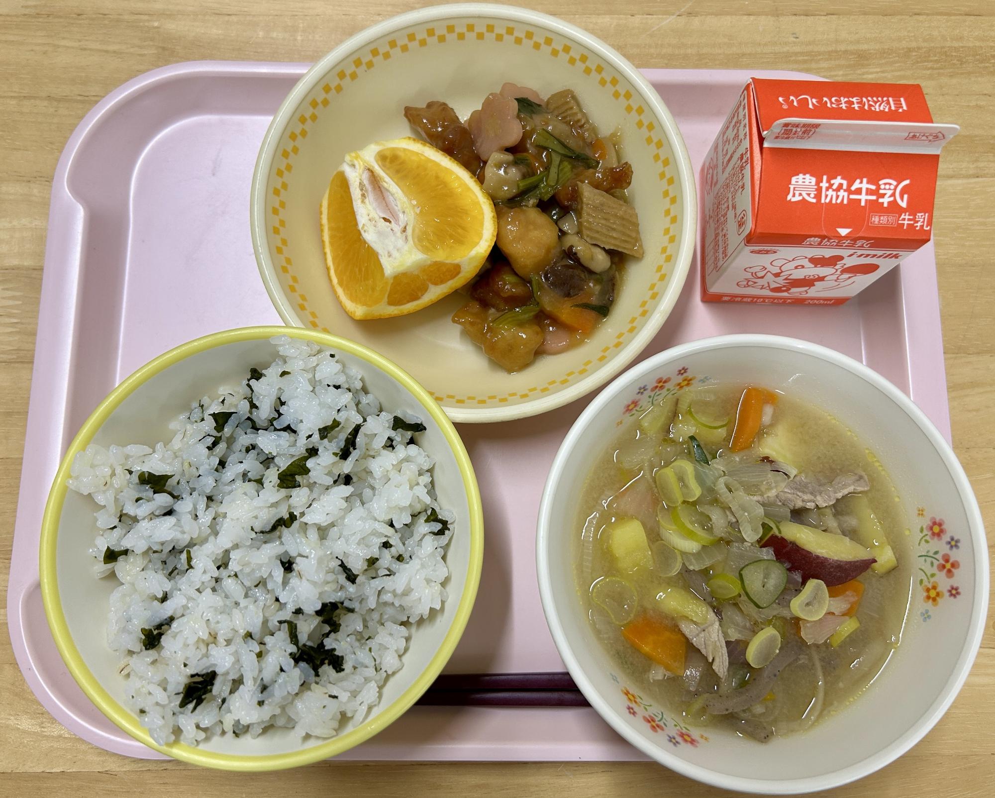 郷土料理の献立（中学校）の写真