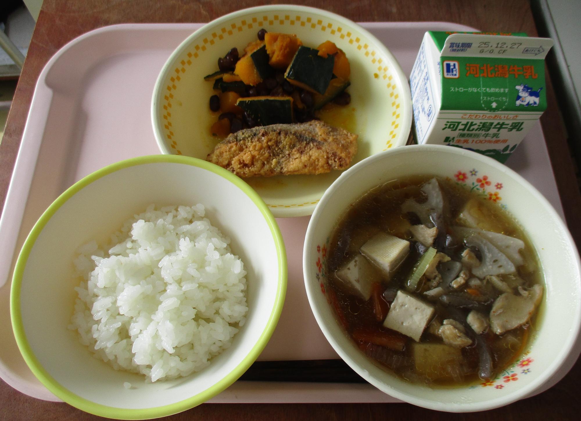 冬至の献立（小学校）の写真