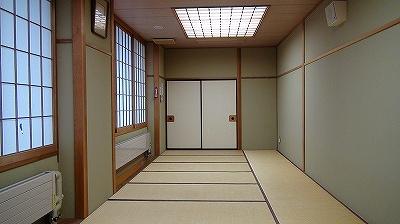 畳が敷かれた和室研修室の写真